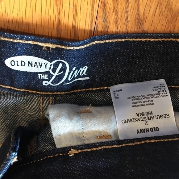 EUC Old navy the super cute the diva cotton blend cut off stretch shorts size 2 - Picture 3 of 6